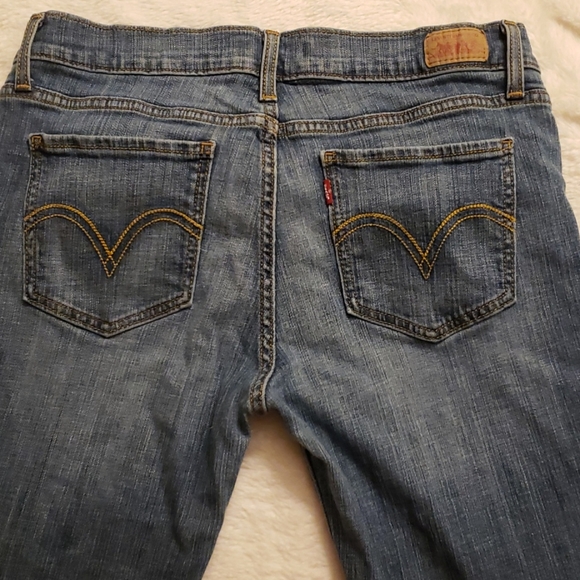 Jeans - Picture 2 of 3